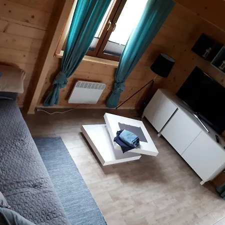 Domek Nad Jeziorem Ublik Lodge *